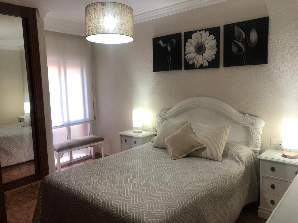Piso En Pedregalejo A 50m De La Playa. Apartament Malaga